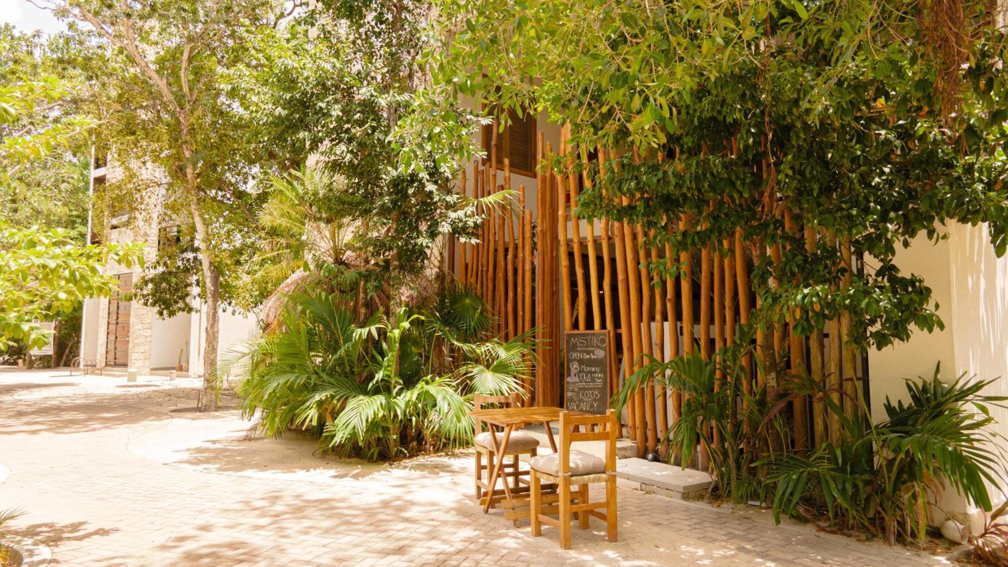 Koos Tulum Hotel Екстер'єр фото